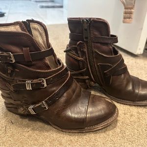 Freebirds Crue size 7